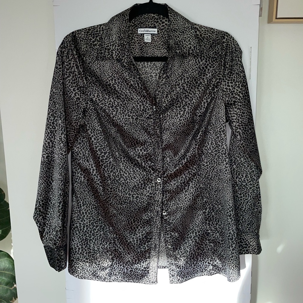 Animal print gray and black blouse
